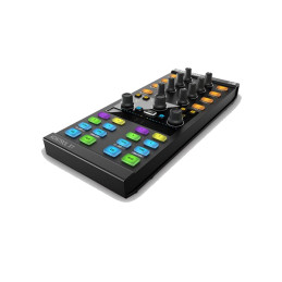NATIVE INSTRUMENTS X1 Mk2 Traktor Kontrol
