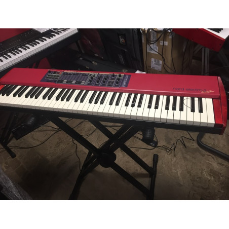NORD Electro 2 73 SeventyThree 732 tasti semi pesati  Usato Garantito con Flight Case