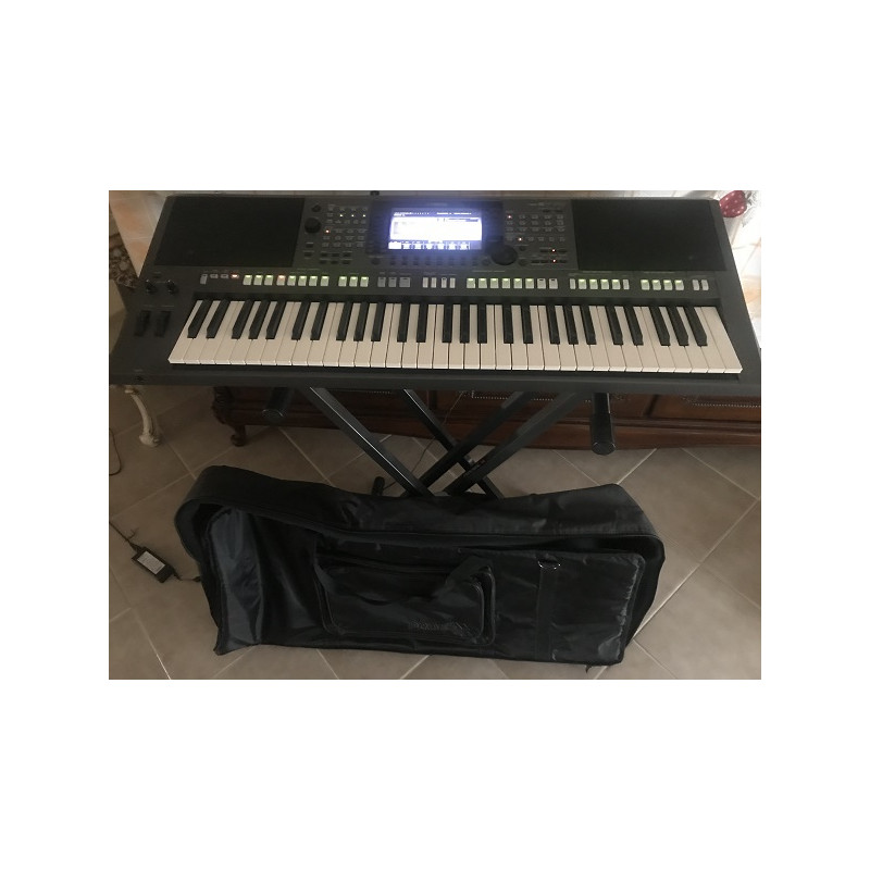 YAMAHA PSR S775 con Bag imbottita